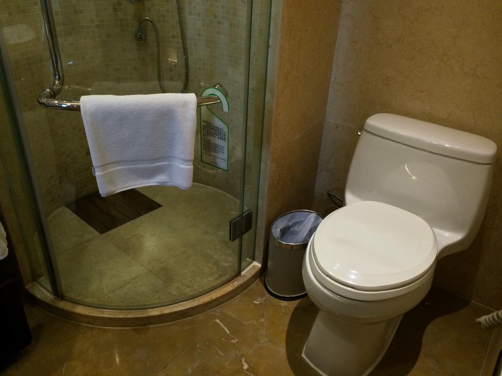 Shenzhen Baoan Royal International Hotel エクステリア 写真